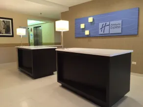 Holiday Inn Express Chicago NW - Arlington Heights by IHG - Réception