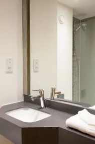 Holiday Inn Washington by IHG - Baño