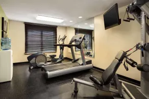 Country Inn & Suites by Radisson, Washington Dulles International Airport, VA - Salle de remise en forme