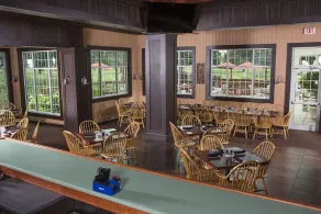 Swan Lake Resort - Restaurant