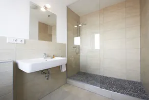 Hotel New In Guesthouse - Badezimmer