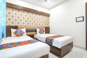 Super Capital O Geeta Palace - Room