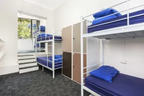 Hump Backpackers - Room