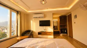 Hotel The Montara Near Ganga Ghat - Camera