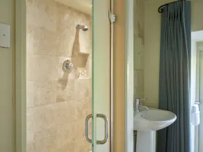 Maristow - Bathroom