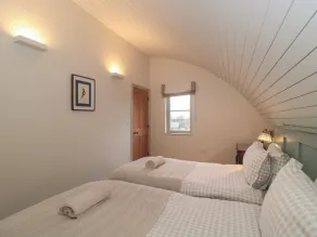 Dutch 2 - Room