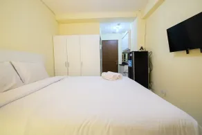 Studio Room @ Tifolia Apartment near Kelapa Gading - Værelse