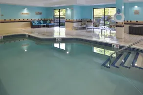 SpringHill Suites Pittsburgh Mills - Piscine
