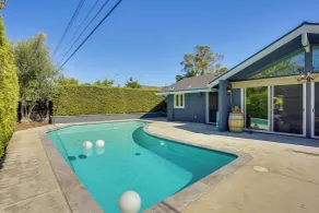 Mid Century Modern Gem w/ Pool in North Tustin - Innvendig