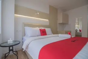 RedDoorz Apartment @ Sentul Tower - Room