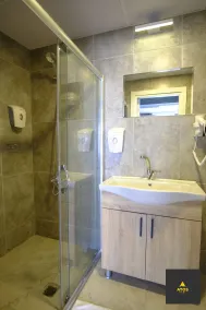 Atos Otel - Baño