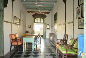 Hostel Vasantashram CST Mumbai, Free Wifi with 1940s Retro vibe - Réception