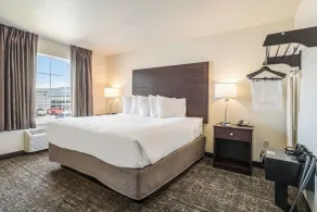 Cobblestone Hotel & Suites - Newport - Zimmer