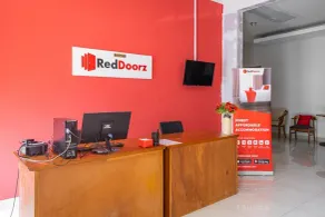 RedDoorz near Siloam Karawaci 3 - Reception