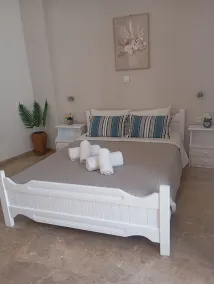 Sea View And Mountain View Apartment For 4 People - Rom