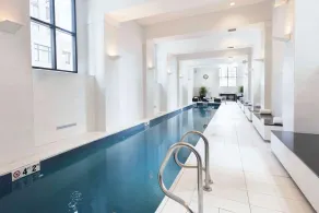 Waldorf Astoria Chicago - Piscine