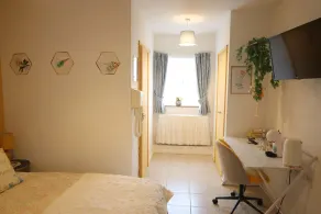 The Evergreen Hotel - Room