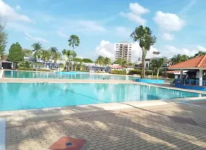 Natol Homestay - Paris BDC - Pool