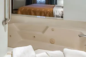 Quality Inn & Suites Vancouver North - Chambre