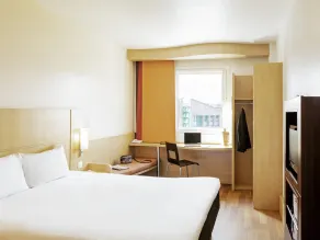Ibis Oviedo - Chambre