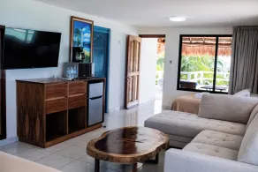 Chichis and Charlies Beachfront - Chambre