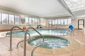 Comfort Inn Near Six Flags St Louis - Piscine