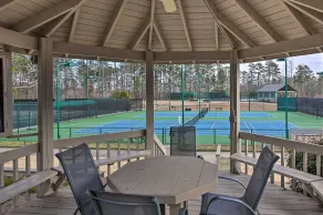 Lake Keowee Resort Condo w/ Fantastic View - Innvendig