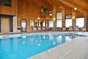 Country Hearth Inn & Suites Kenton - Pool
