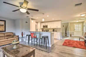 Clearwater Home w/ Private Pool & Patio! - Interiør