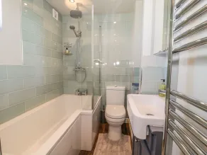 Emblestones - Bathroom