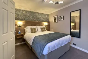 Lobster Sheringham - Room