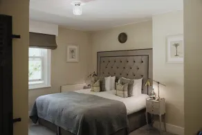 Wingrove House - Room