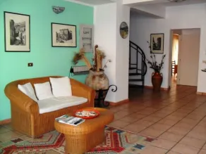 La Grotta - Recepción