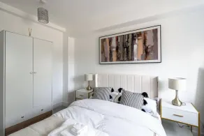 2 Bed Stylish Central Rochester Apartment Sleeps 4 Netflix Work Space - Chambre