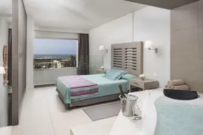Hotel HD Beach Resort & SPA - Vue de la chambre