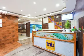 FabHotels Tivra - Resepsjon