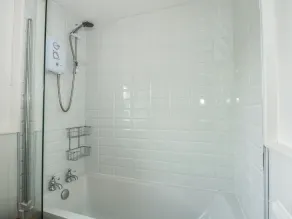 Horseshoe Cottage - Bathroom