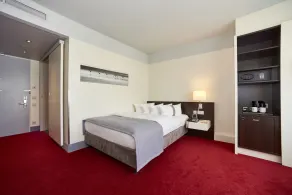 Holiday Inn Berlin Airport - Conference Centre by IHG - Room
