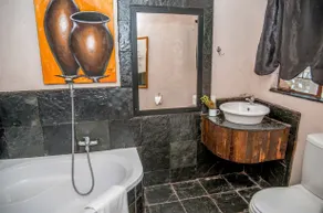 Khululeka Bushveld Guest Farm - Badezimmer