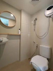 Hotel Osaka PIK2 - Bathroom