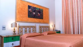 Admiral Hotel - Zimmer