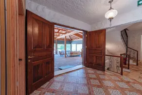 LITHOS ASSOS - Reception