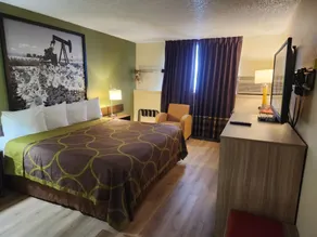 Super 8 by Wyndham Craig - Room