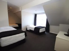 Champers Motor Inn - Zimmer