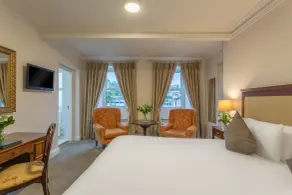 Dooley's Hotel - Room