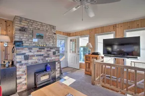 Exquisite Oceanside House w/ Pacific Views & Deck! - Innenbereich