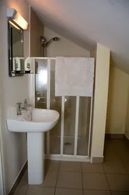 Crockgarve B and B - Bathroom
