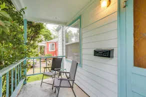 Cozy Vintage in Friendly Neighborhood, 2 Mi to UO! - Innenbereich