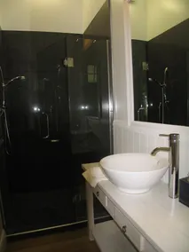 Opononi Hotel - Badezimmer