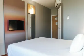 Aera São José Floripa - Hotel com café da manhã a 10 min do CentroSul - Camera